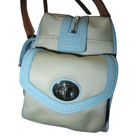 Coach 2007 Hampton Sateen Leather satchel 4 turnlock pockets Daisy Flower Charm - Picture 3 of 13